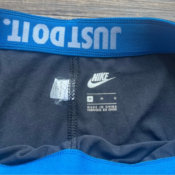 Nike Football Womens USA Black Compression Leggings Size Medium - Picture 5 of 9